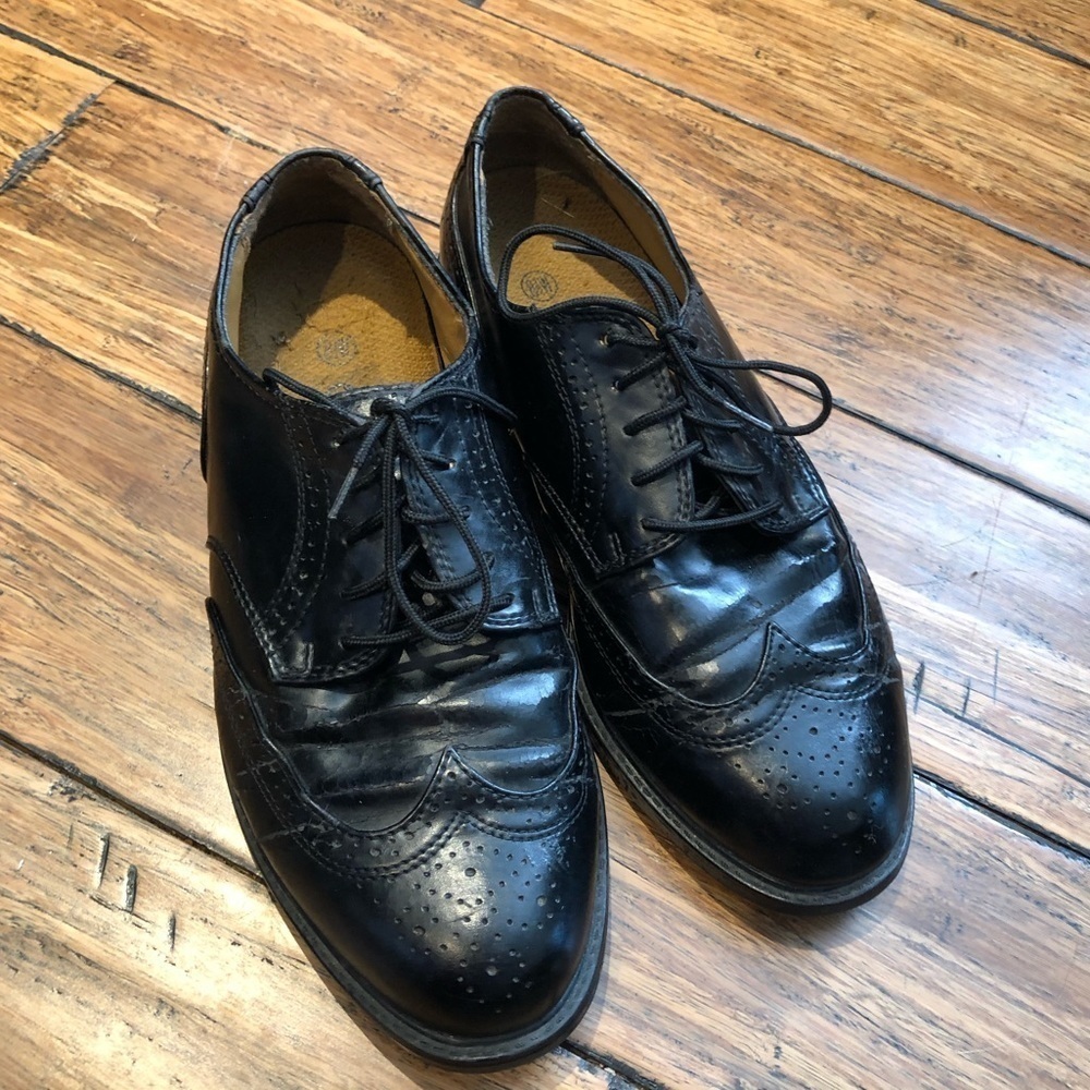 Chancellor Wing Tips Dress Shoe